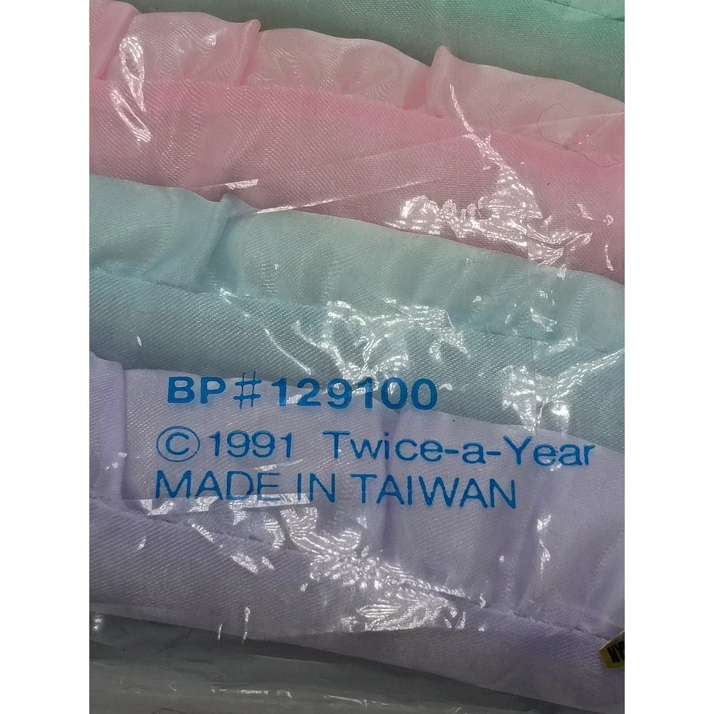 Twice-a-Year Satin Padded Hangers OS Multicolor New Vintage 1991 Pastel 6pc Set
